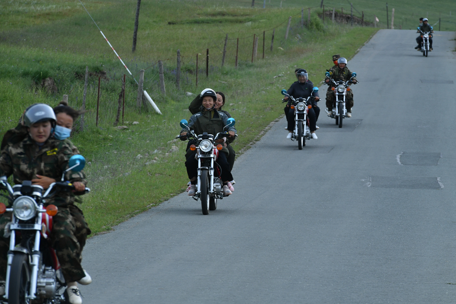【顯影中國】生態(tài)管護(hù)&ldquo;娘子軍&rdquo; 這群小姐姐真颯！