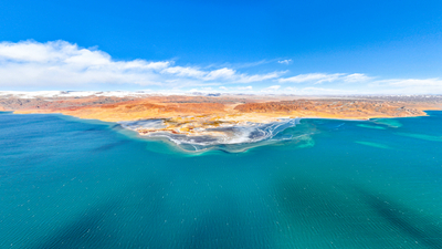 【&ldquo;飛閱&rdquo;中國】冬格措納湖冬景 空靈幽遠(yuǎn)如夢(mèng)境